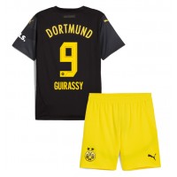 Dětský fotbalový dres Borussia Dortmund Serhou Guirassy #9 2024-25 Venkovní Krátký Rukáv (+ trenýrky)